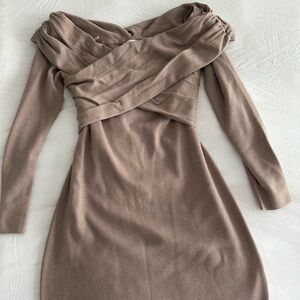 Abercrombie & Fitch Cream Off-Shoulder Bodycon Dress